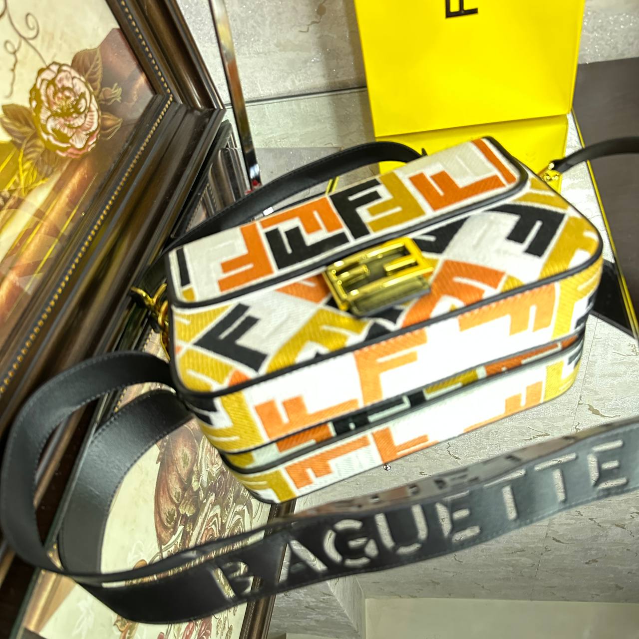 FENDI Baguette