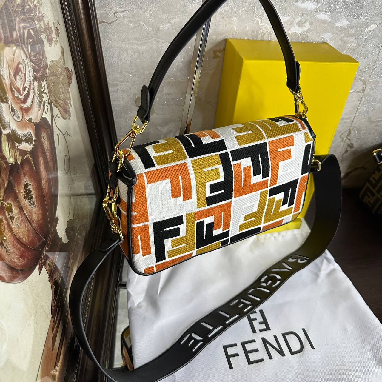 FENDI Baguette