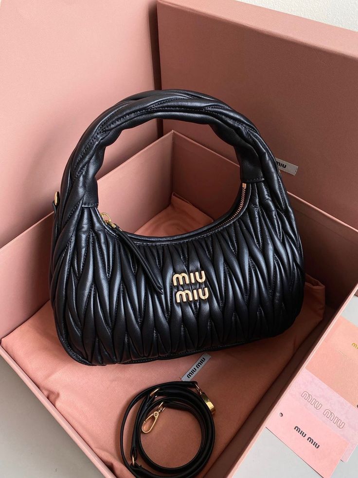 miu miu Sac à main en cuir Arcadie black