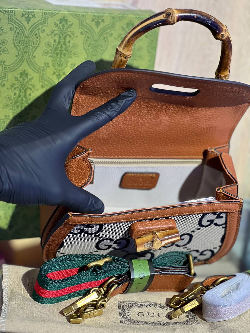 Gucci Sac à main en cuir Convertible Bamboo Top Handle