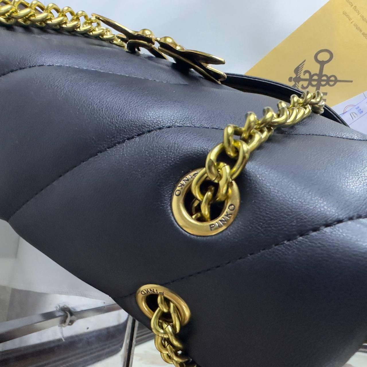 Sac Pinko Détails en Gold