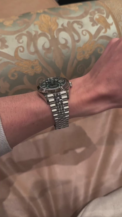 Rolex Sky-Dweller Or Blanc, 41mm